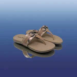 Refined Buckle Detail Sandals